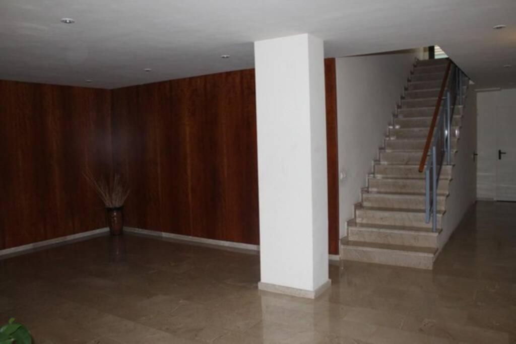 Apartamento Con Piscina Y Parking En Lloret De Marアパートメント エクステリア 写真