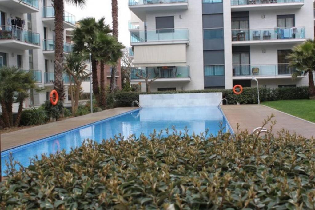 Apartamento Con Piscina Y Parking En Lloret De Marアパートメント エクステリア 写真