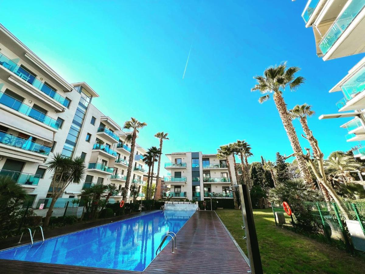 Apartamento Con Piscina Y Parking En Lloret De Marアパートメント エクステリア 写真