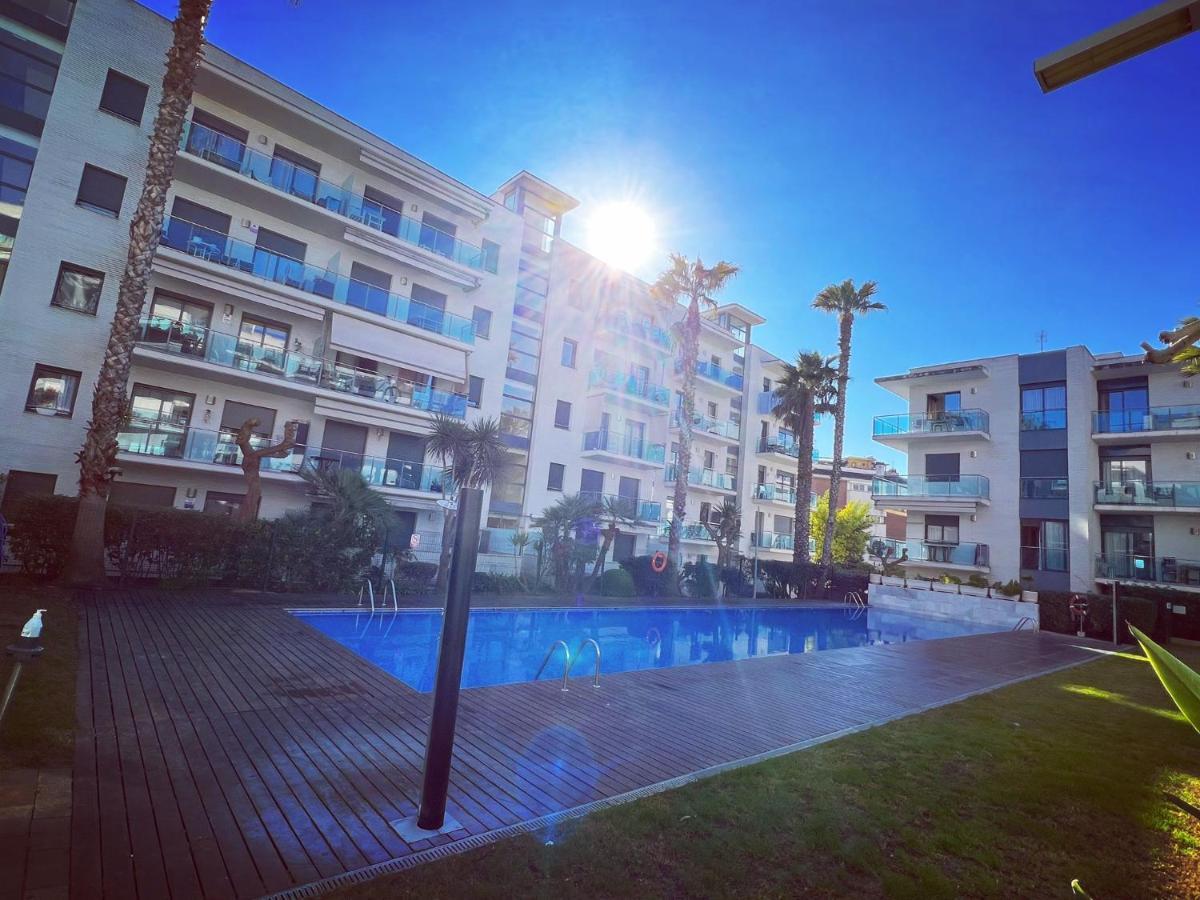 Apartamento Con Piscina Y Parking En Lloret De Marアパートメント エクステリア 写真